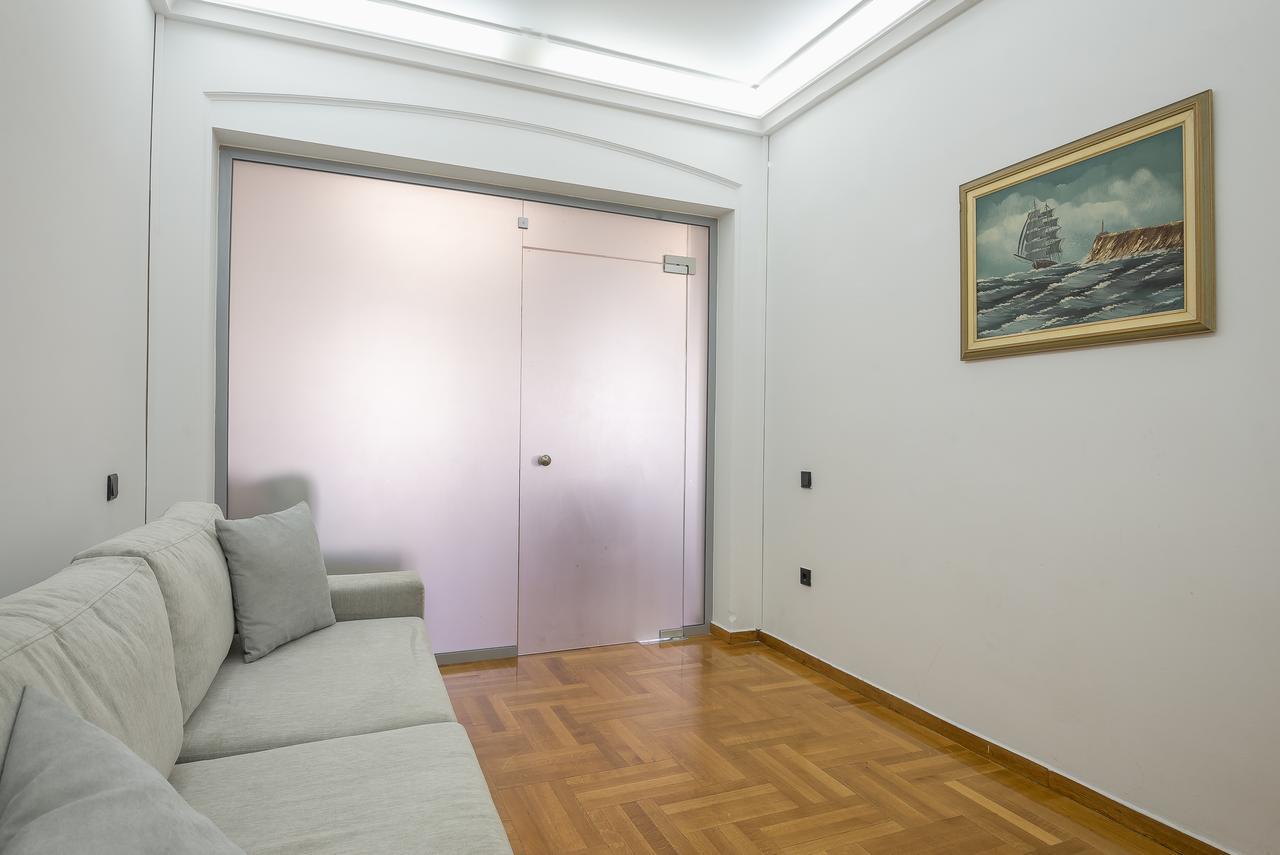 Victoria Grand Apartments เอเธนส์ ภายนอก รูปภาพ